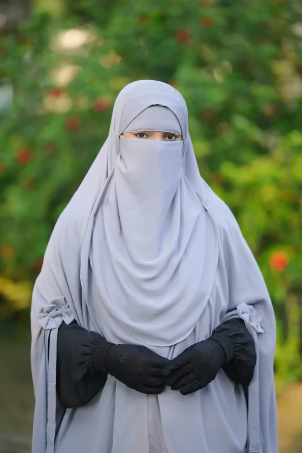 Marwa Blue White Hijab Set photo