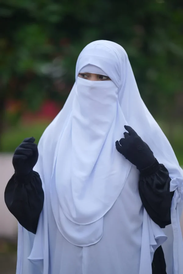Marwa Icy White Hijab Set