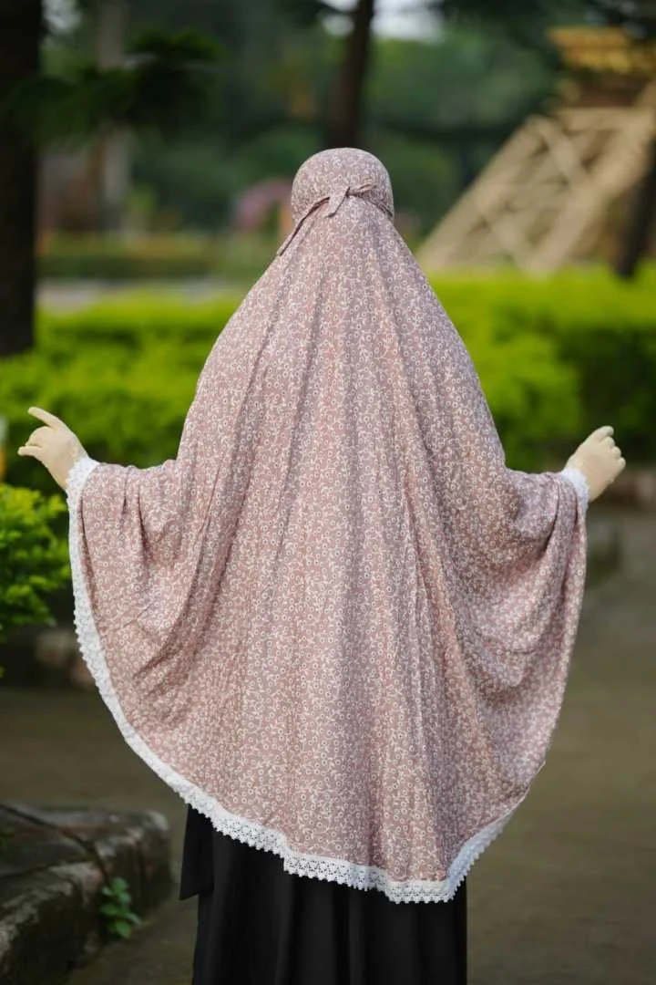 Cotton SALAT Hijab — Dusty Rose Floral