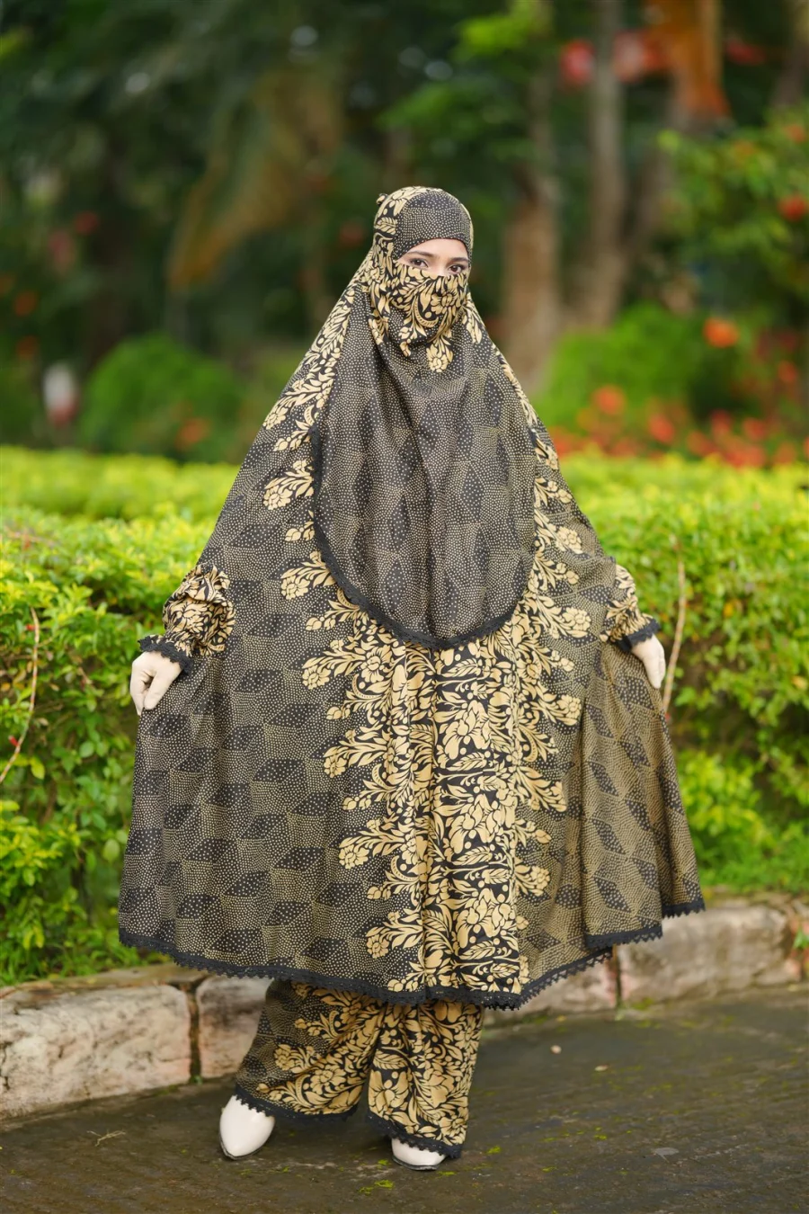 Premium Khimar Set — Black Gold Floral